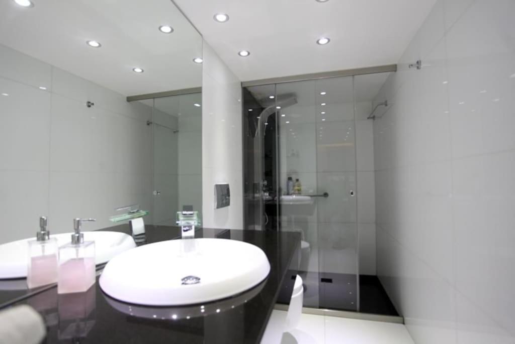Olvias Apartment Athens Ngoại thất bức ảnh