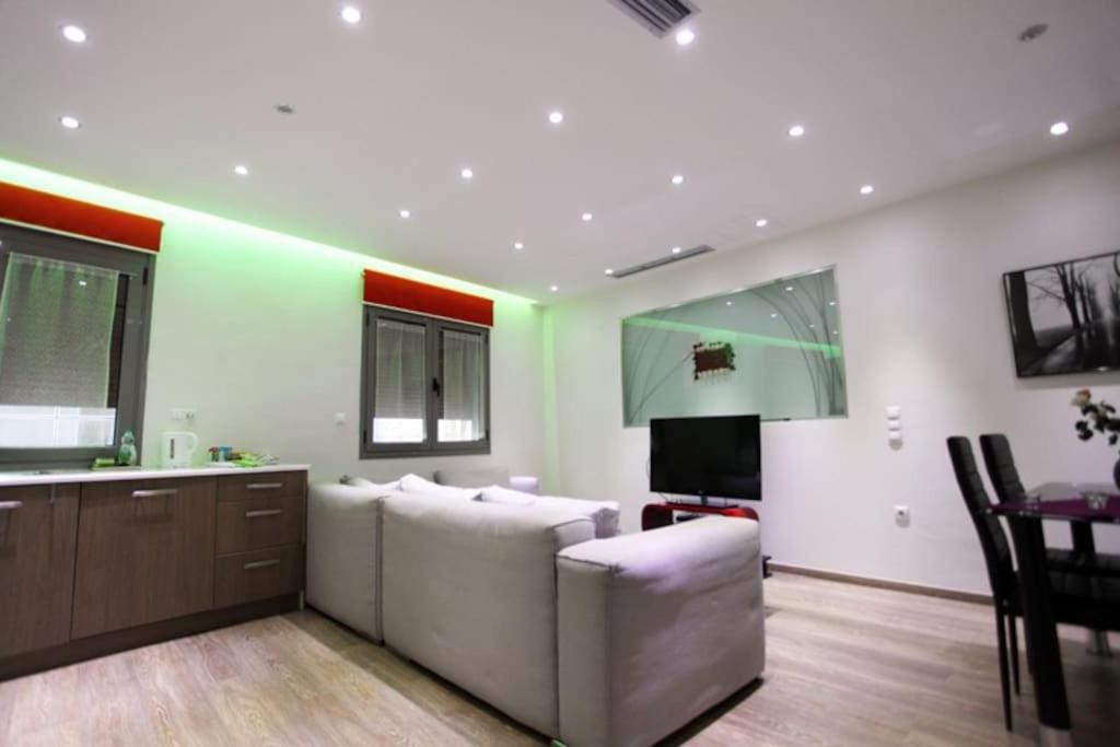 Olvias Apartment Athens Ngoại thất bức ảnh