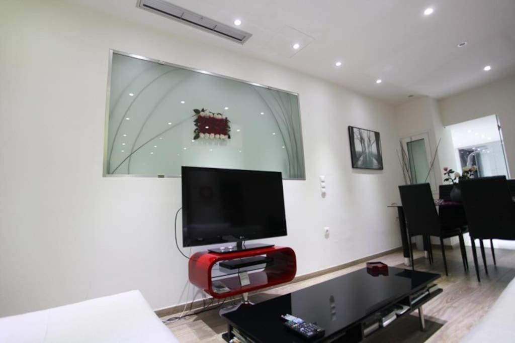 Olvias Apartment Athens Ngoại thất bức ảnh