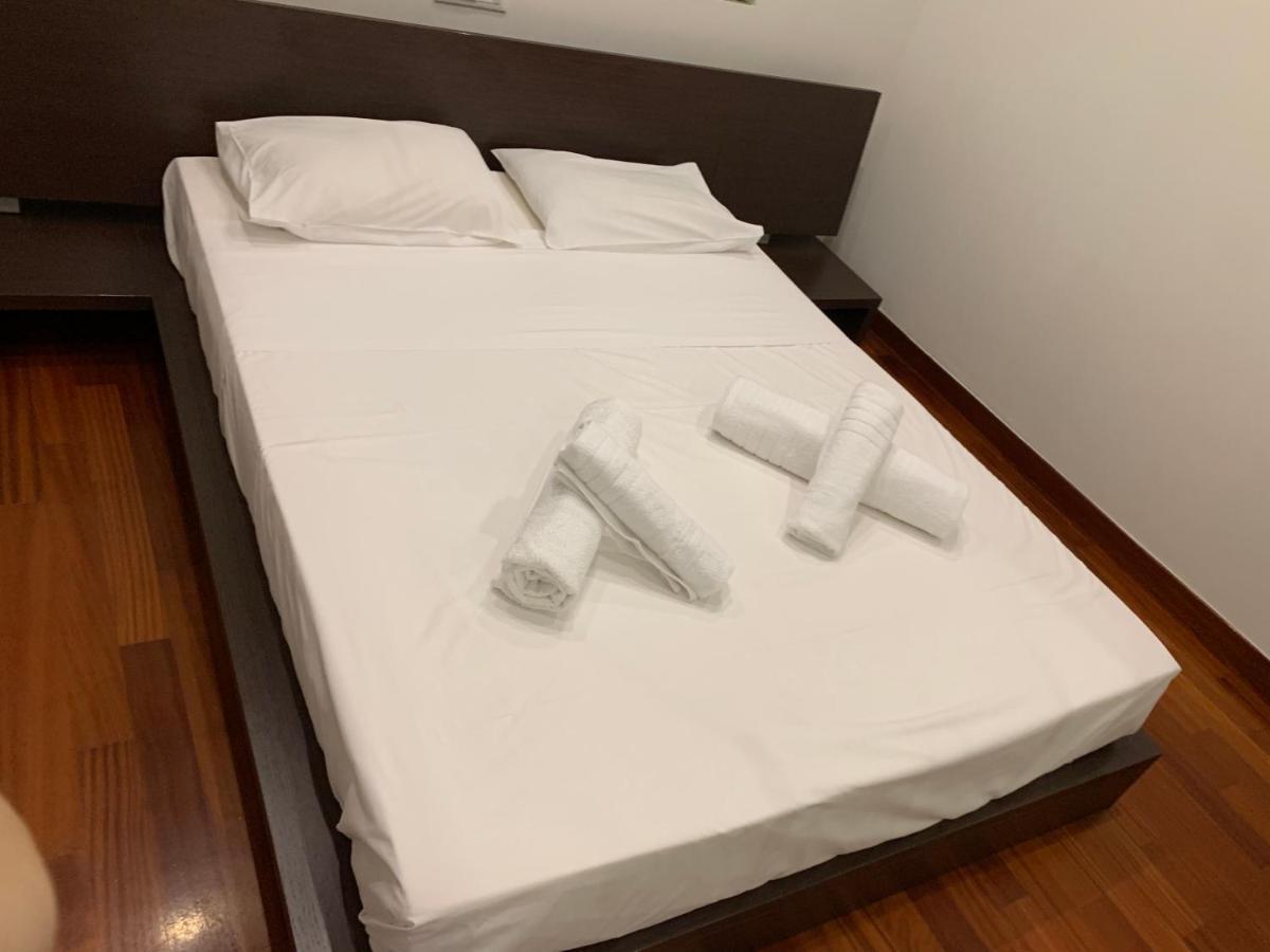 Olvias Apartment Athens Ngoại thất bức ảnh